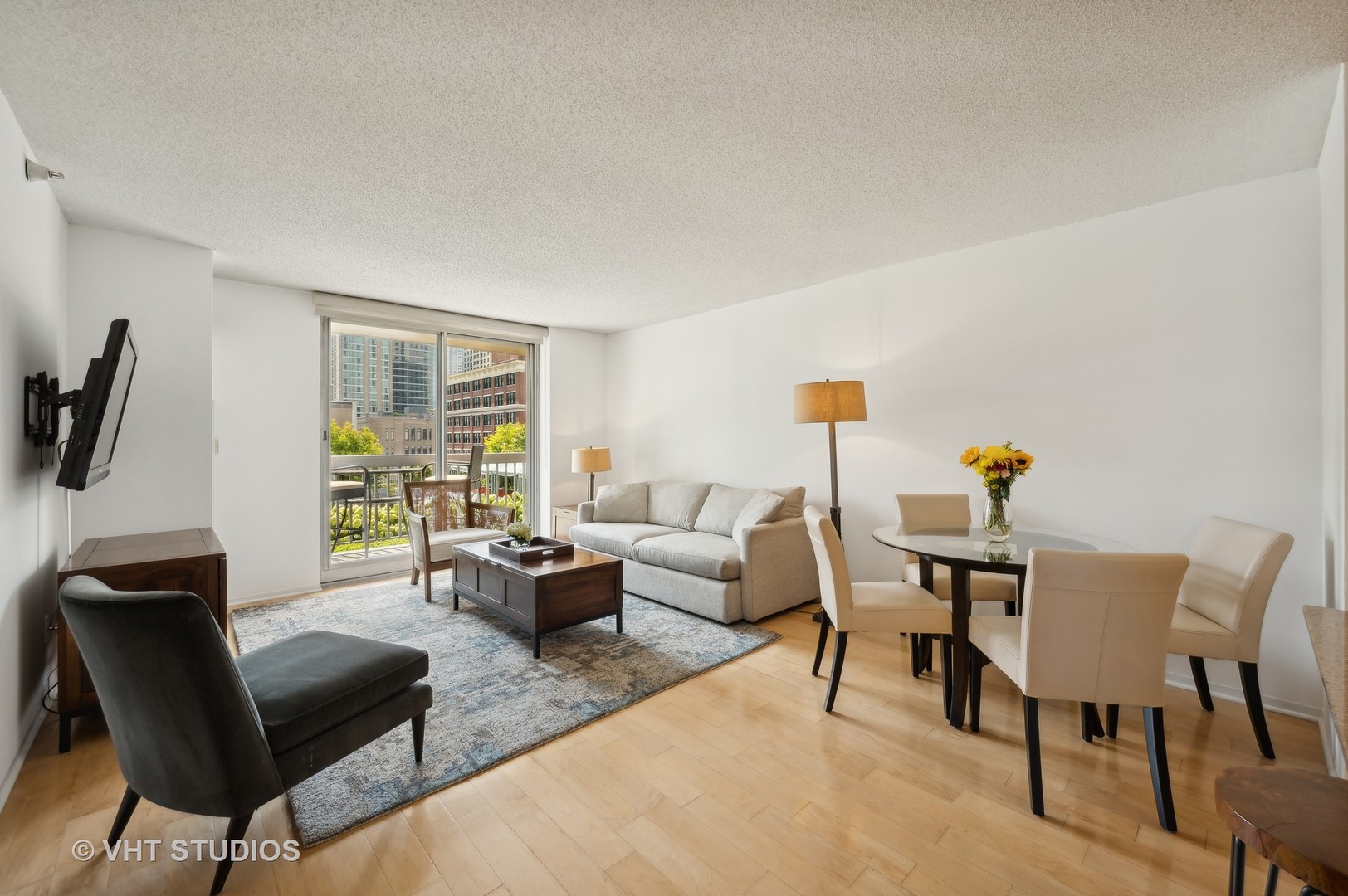 545 N Dearborn Street Unit: 1009