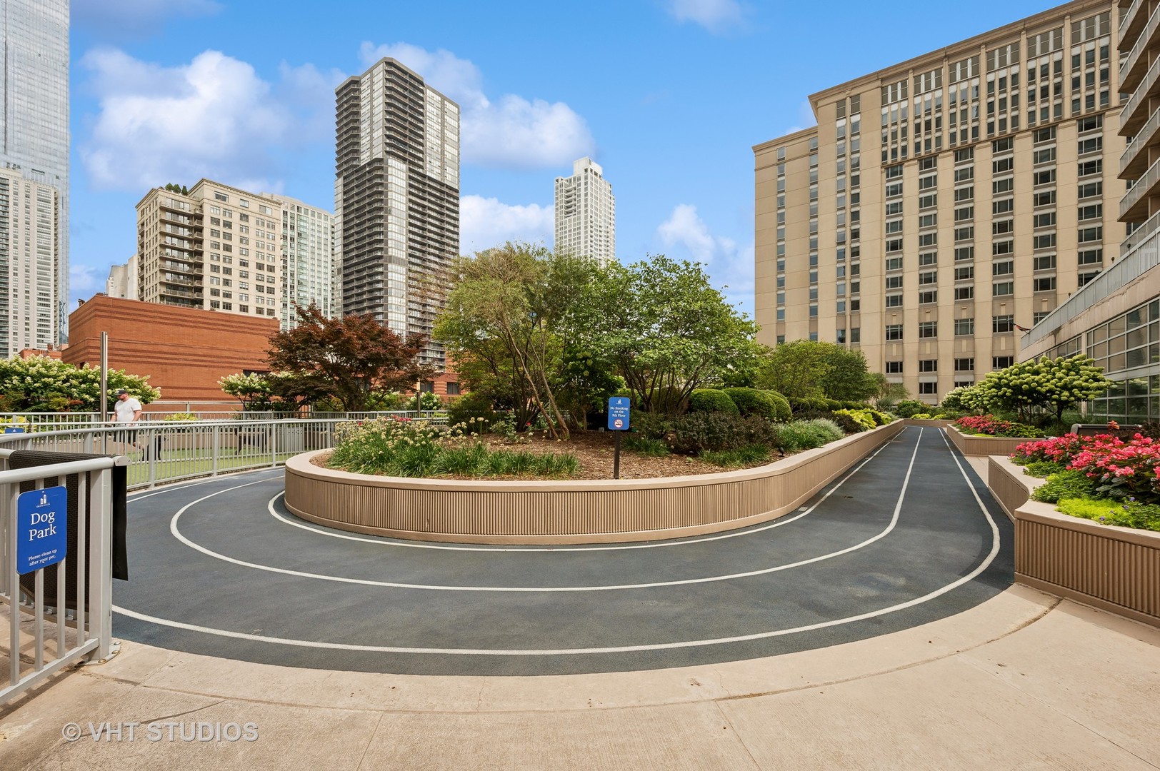 545 N Dearborn Street Unit: 1009