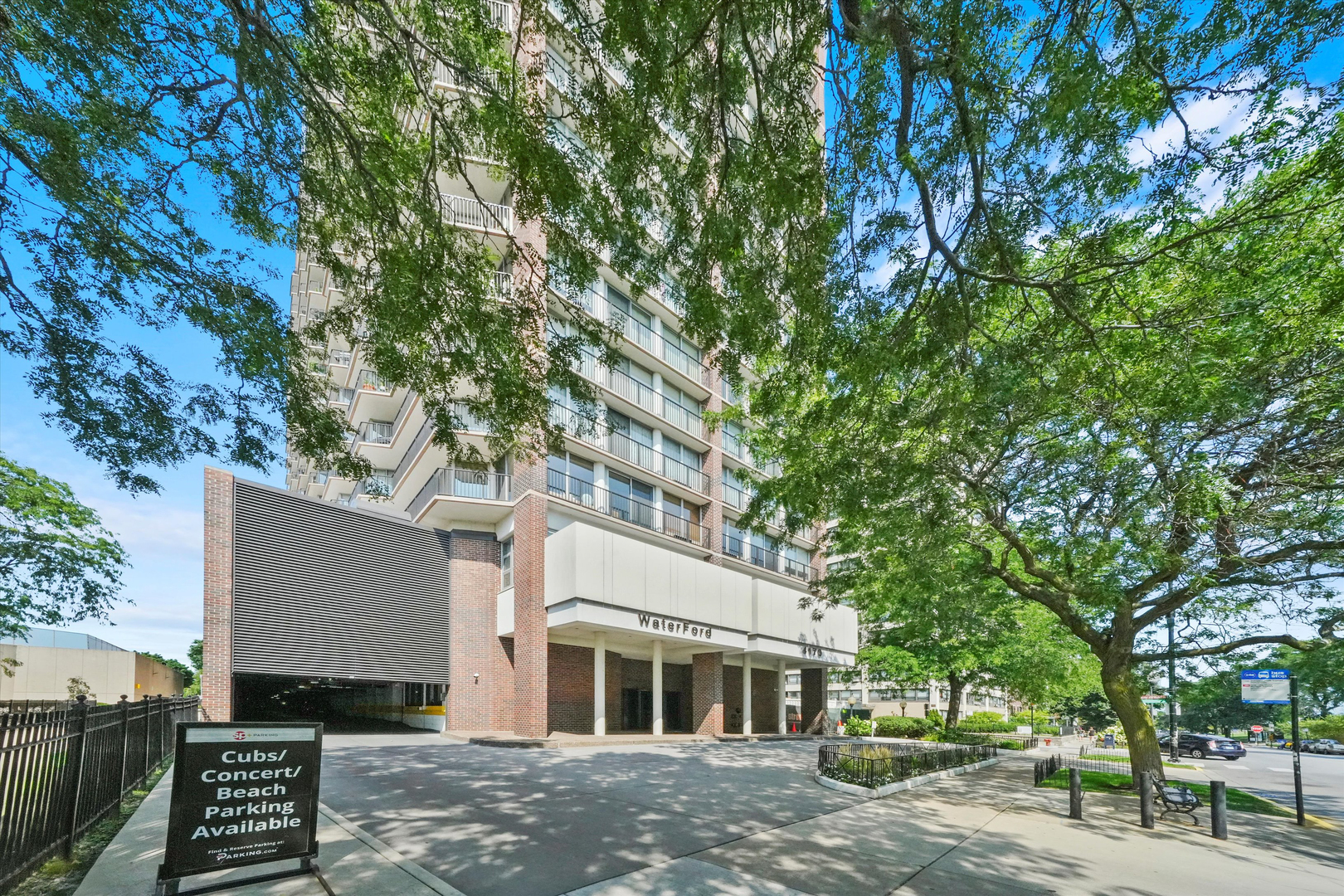4170 N Marine Drive Unit: 13H