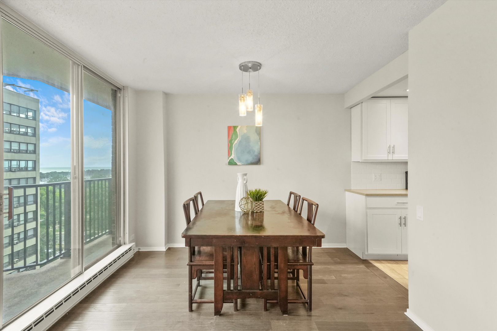 4170 N Marine Drive Unit: 13H