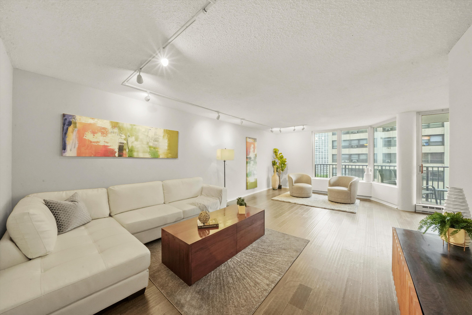4170 N Marine Drive Unit: 13H