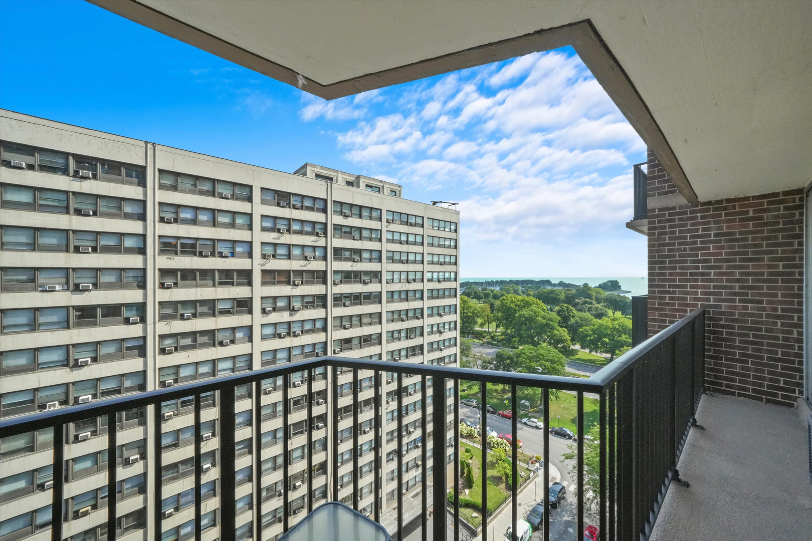 4170 N Marine Drive Unit: 13H