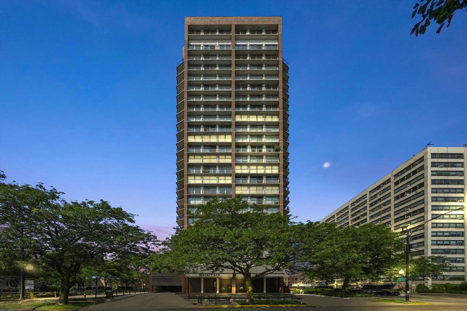 4170 N Marine Drive Unit: 13H