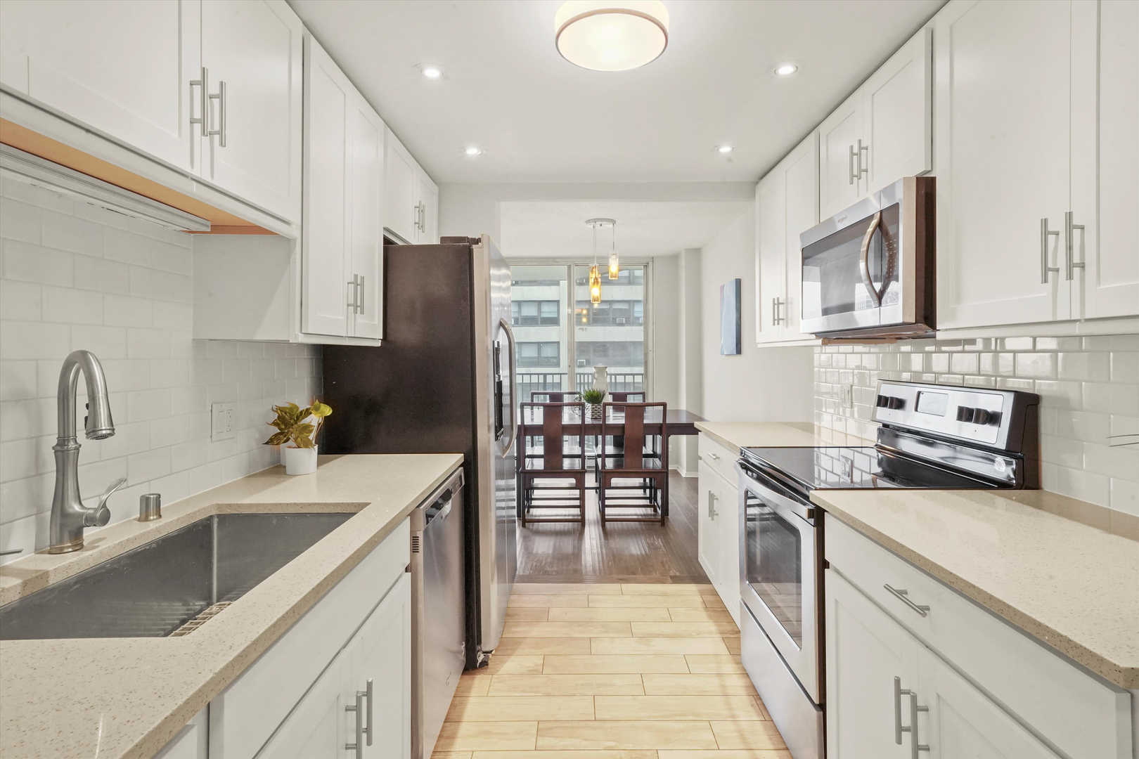 4170 N Marine Drive Unit: 13H