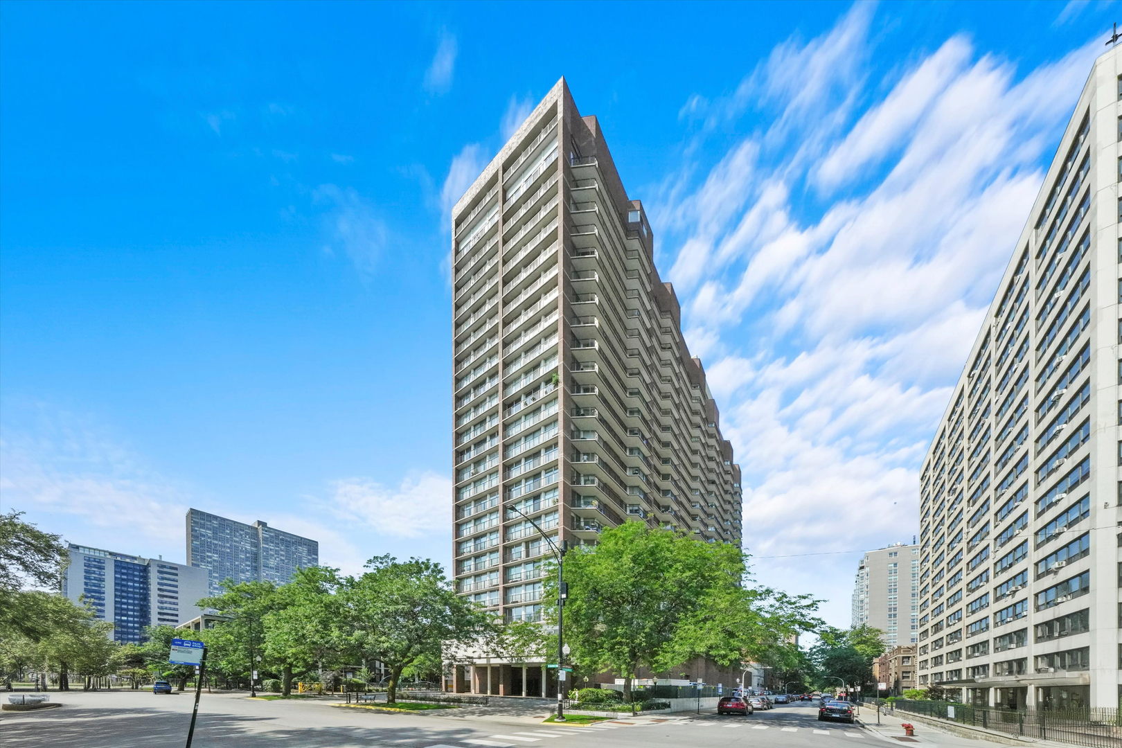 4170 N Marine Drive Unit: 13H