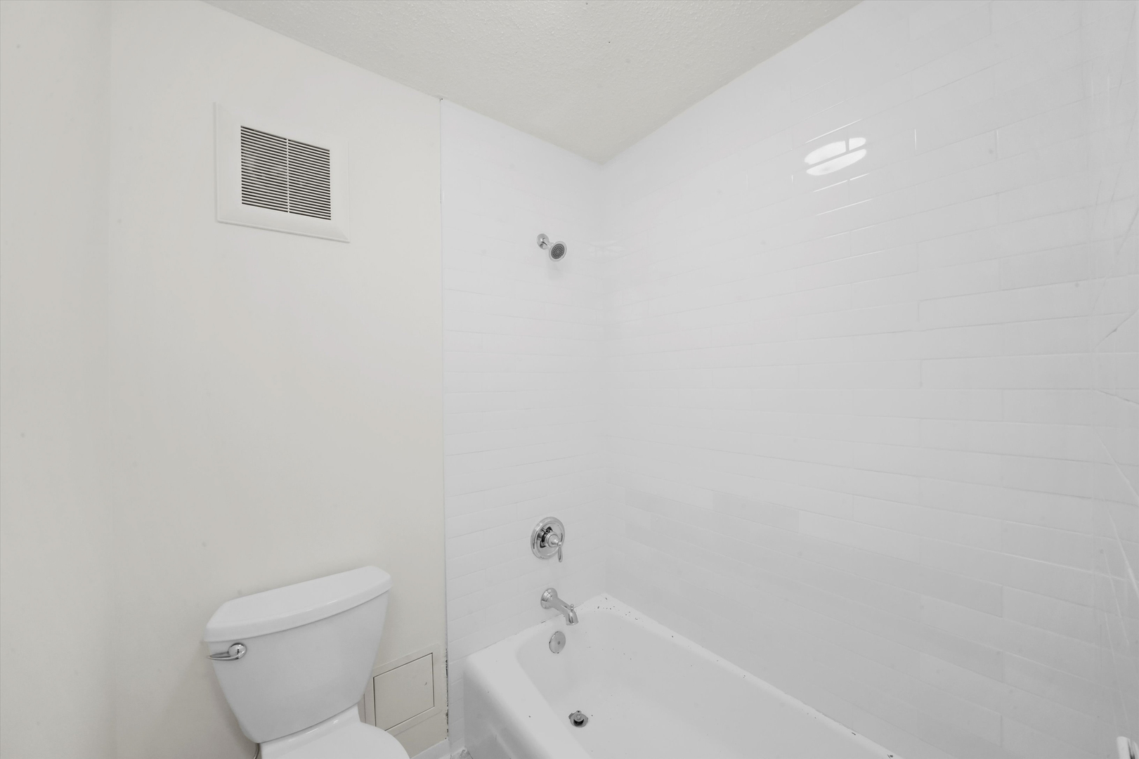 4170 N Marine Drive Unit: 13H
