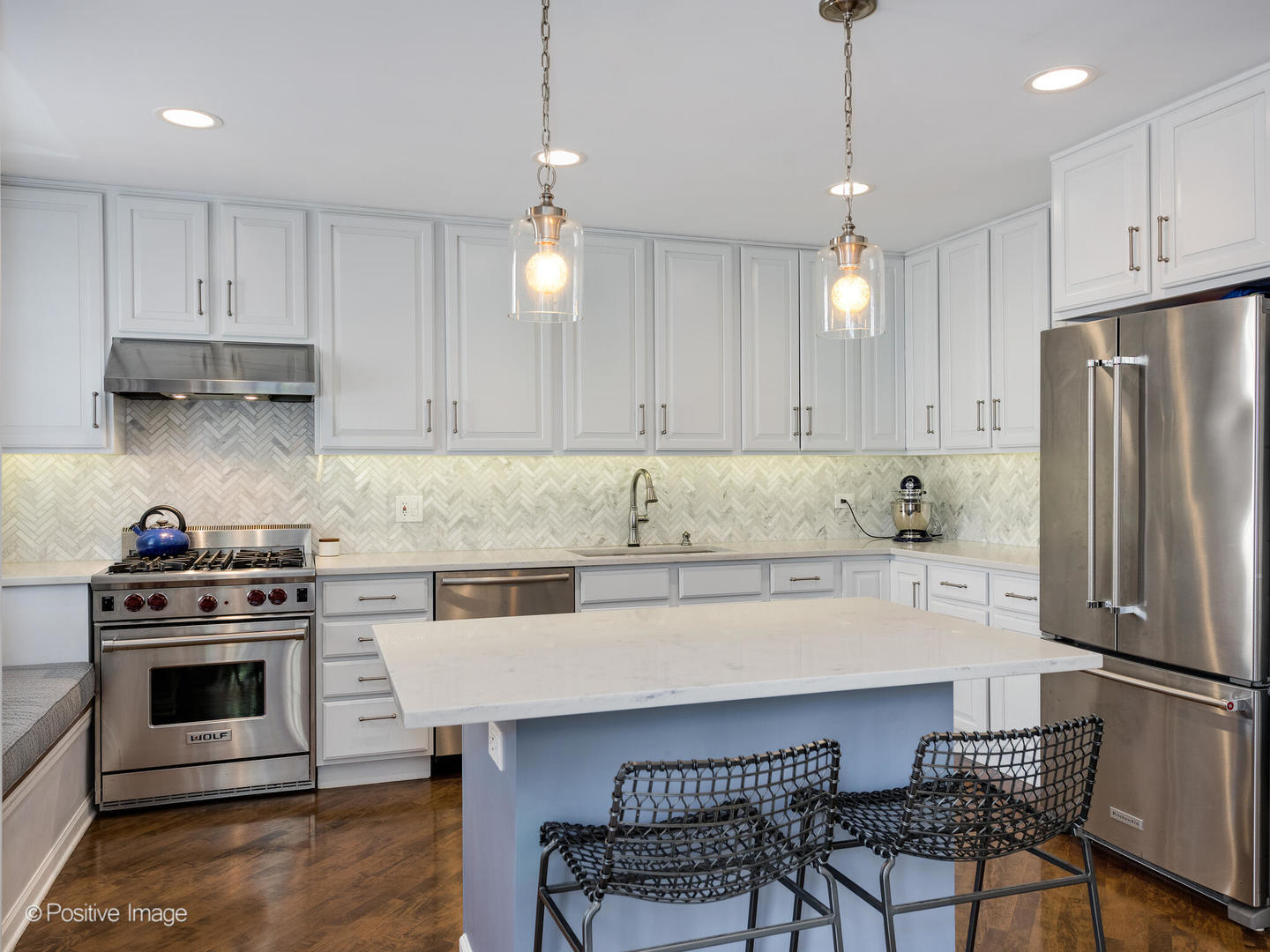 2500 N Seminary Avenue Unit: 6W