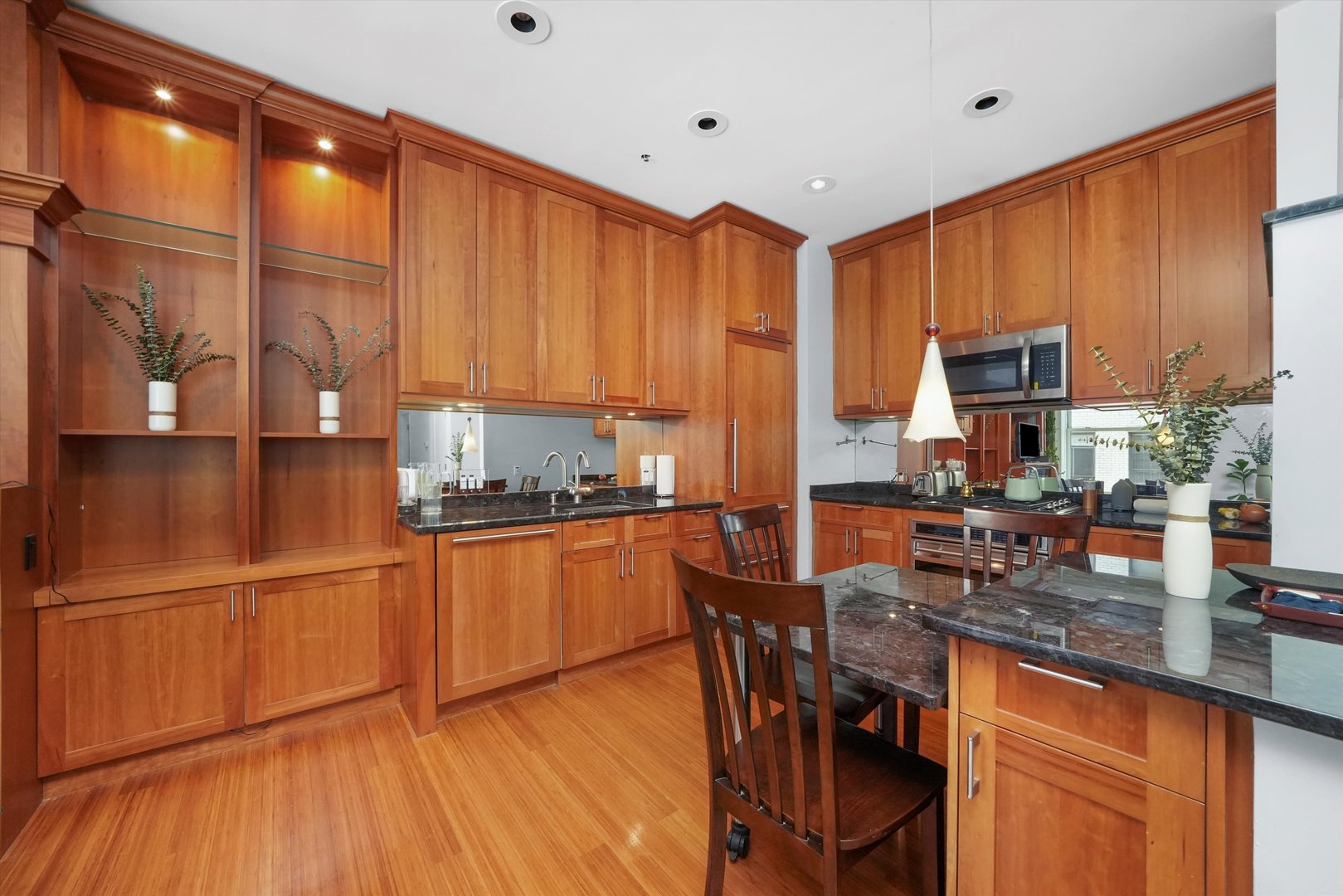 888 S Michigan Avenue Unit: 702
