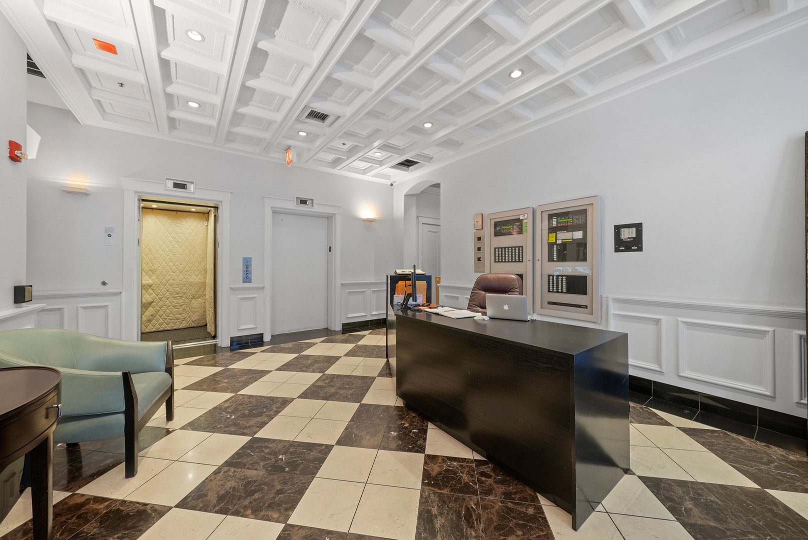 888 S Michigan Avenue Unit: 702