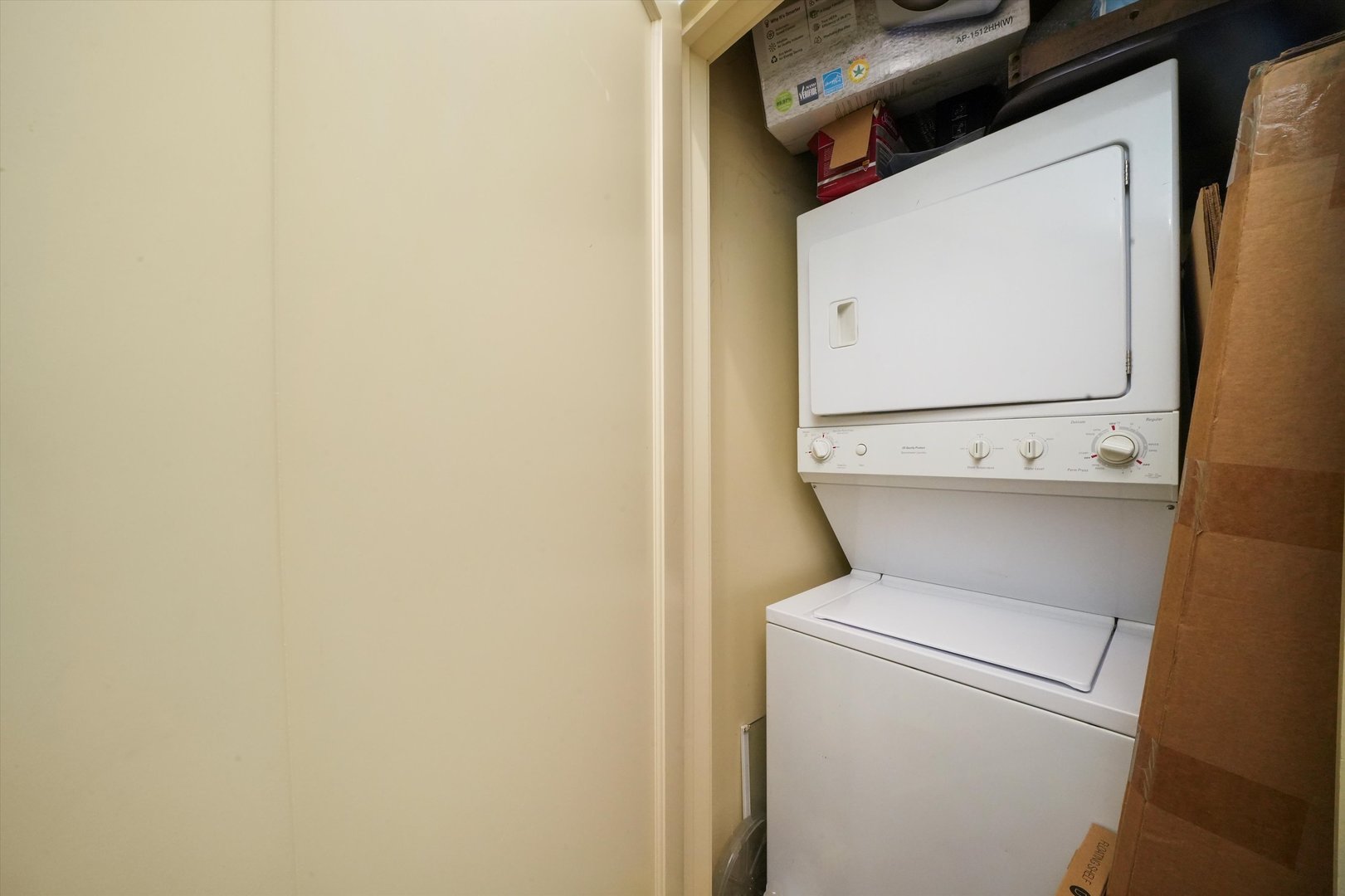 888 S Michigan Avenue Unit: 702