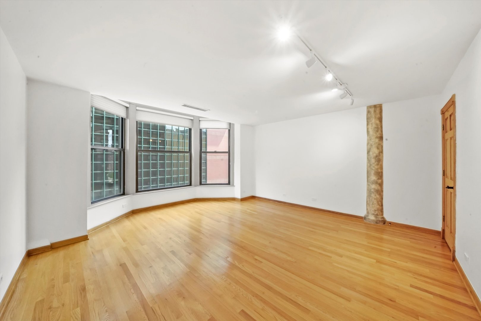 431 S Dearborn Street Unit: 701