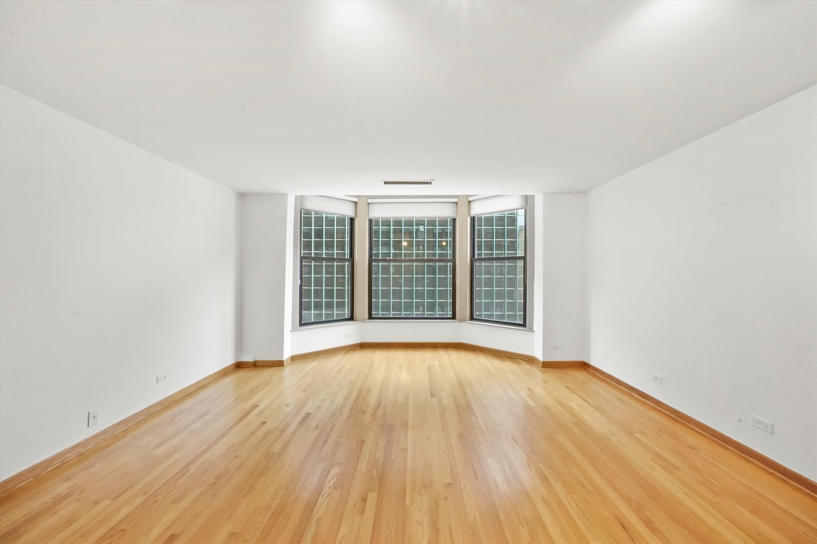 431 S Dearborn Street Unit: 701