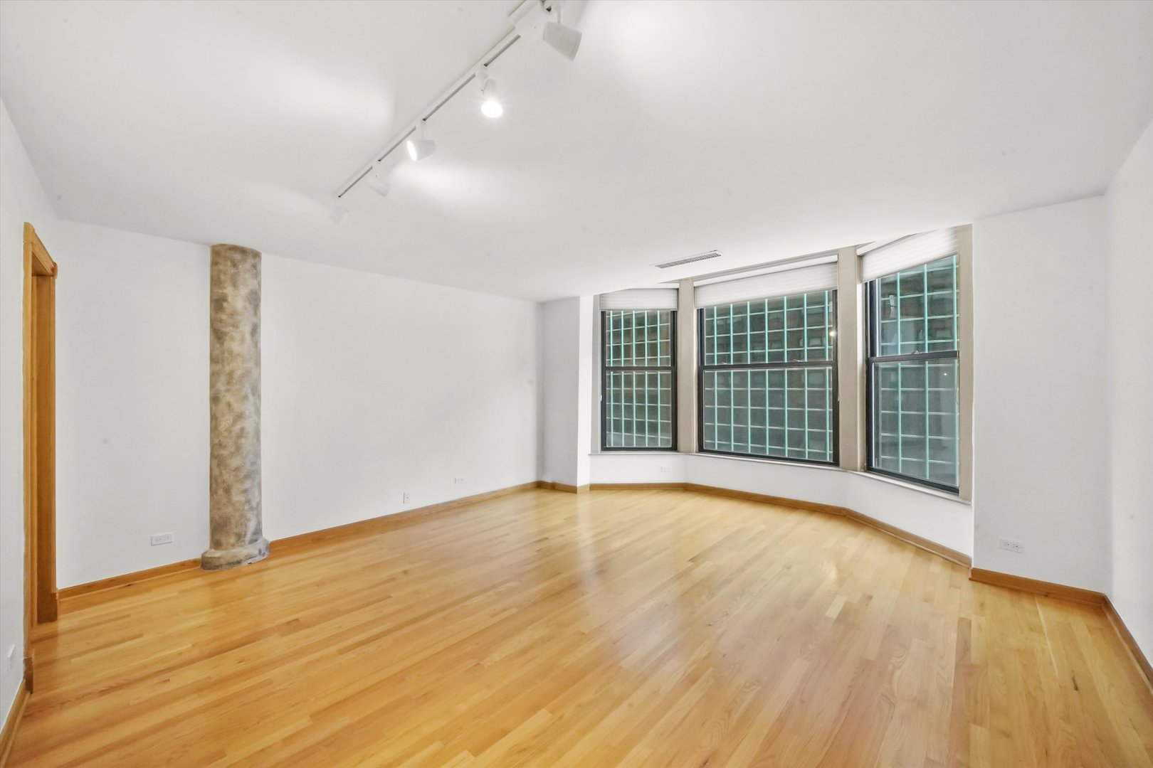 431 S Dearborn Street Unit: 701