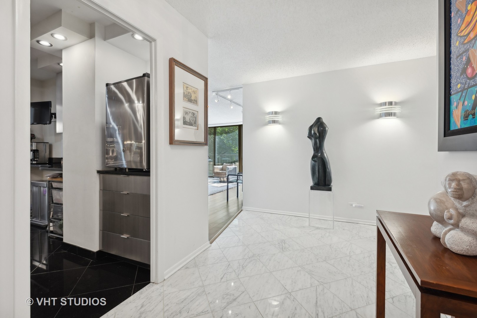 1440 N STATE Parkway Unit: 3D