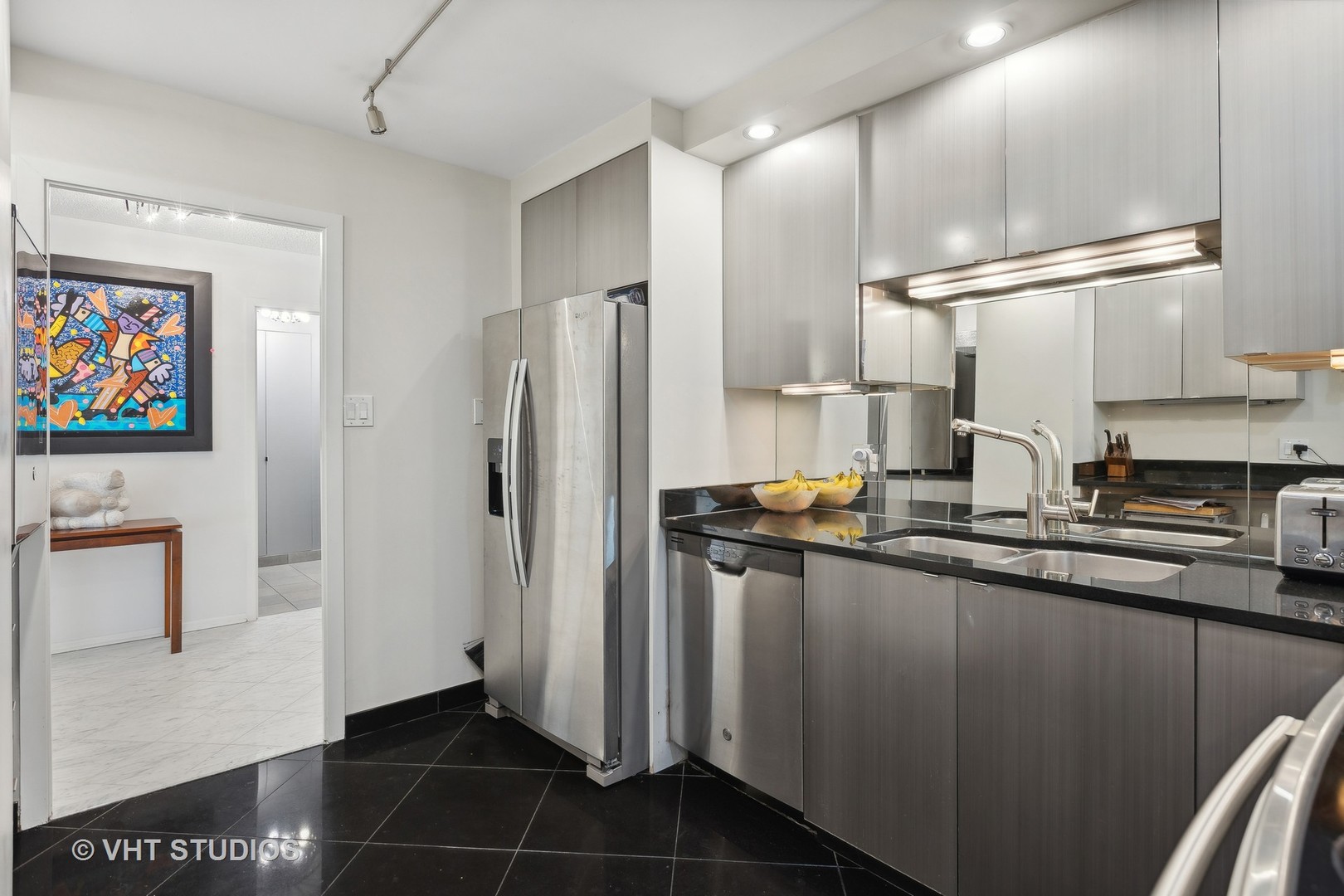 1440 N STATE Parkway Unit: 3D