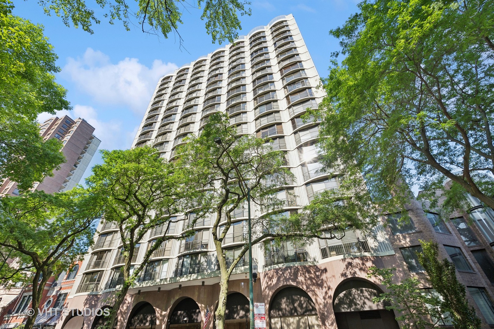 1440 N STATE Parkway Unit: 3D