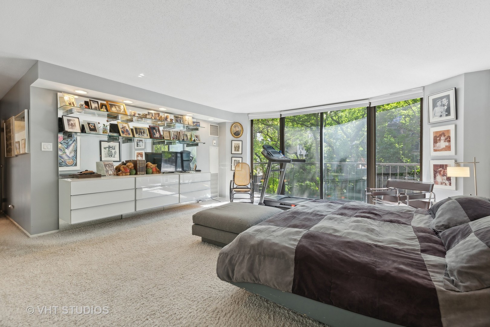 1440 N STATE Parkway Unit: 3D