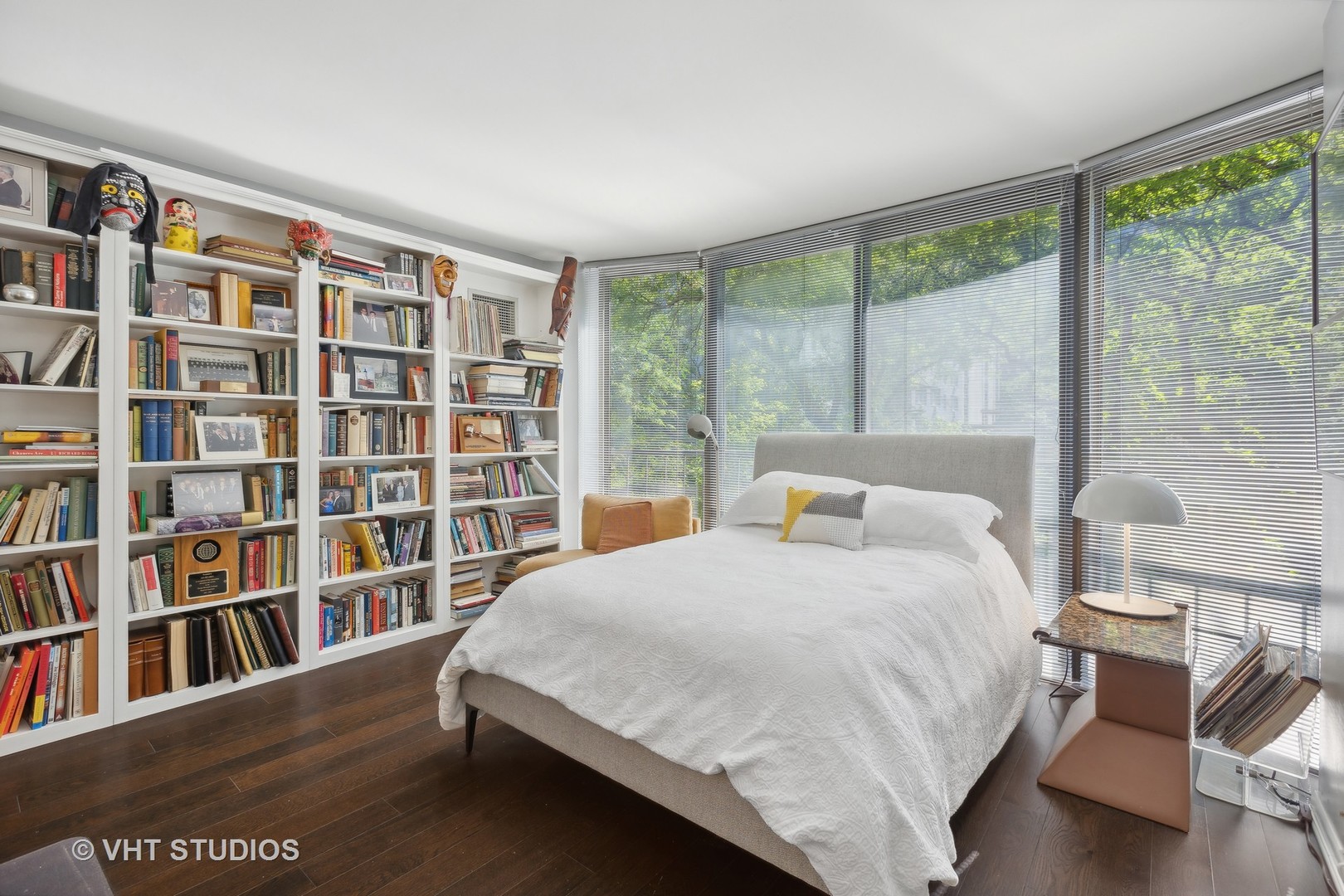 1440 N STATE Parkway Unit: 3D