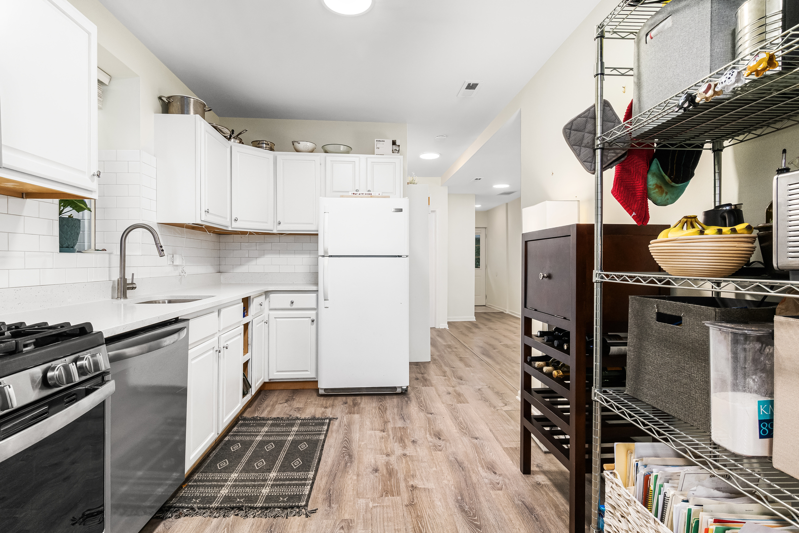 1925 N Whipple Street