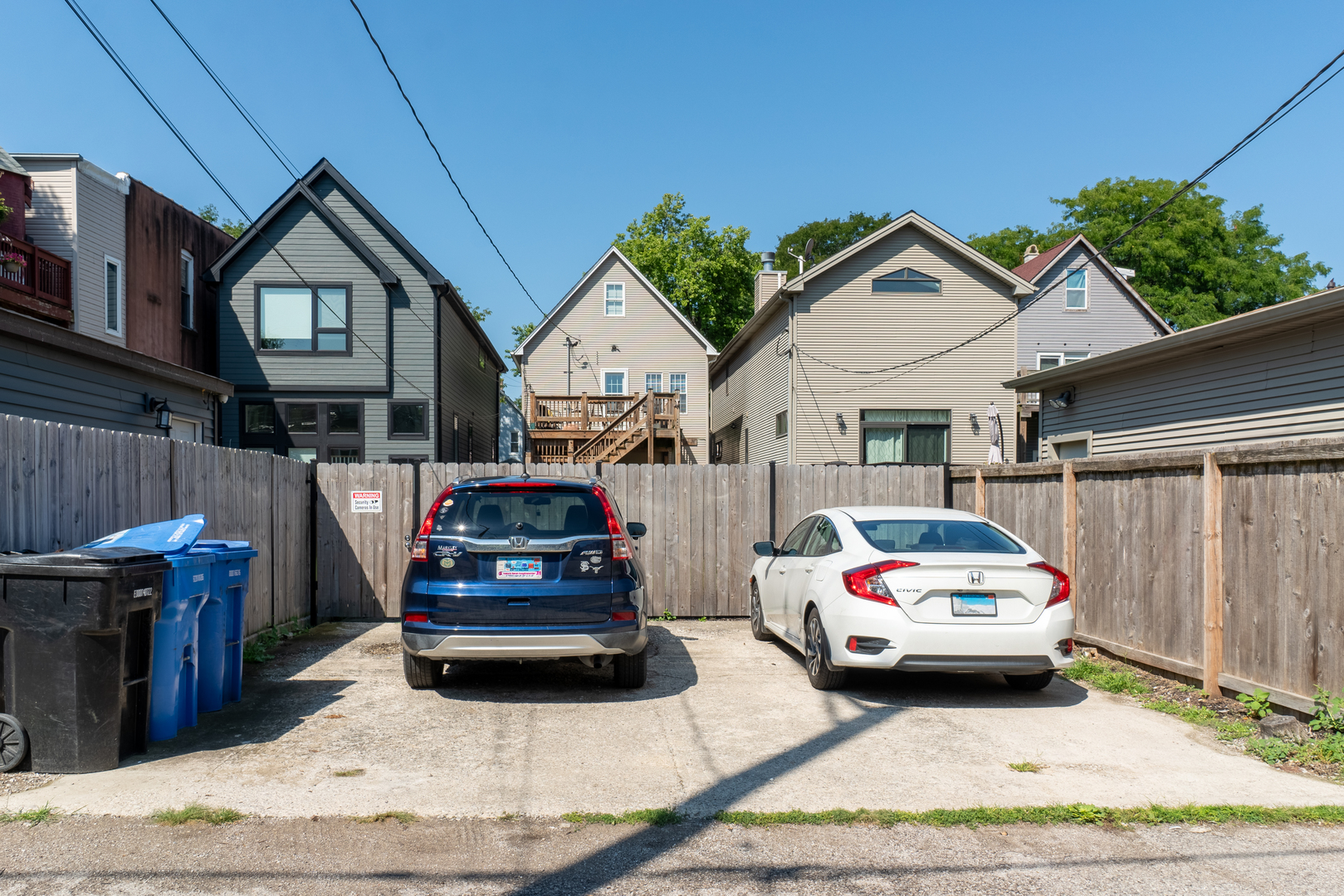 1925 N Whipple Street