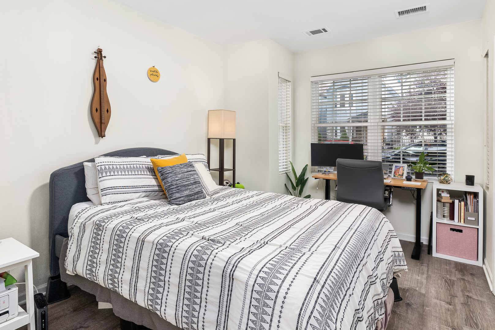 1925 N Whipple Street