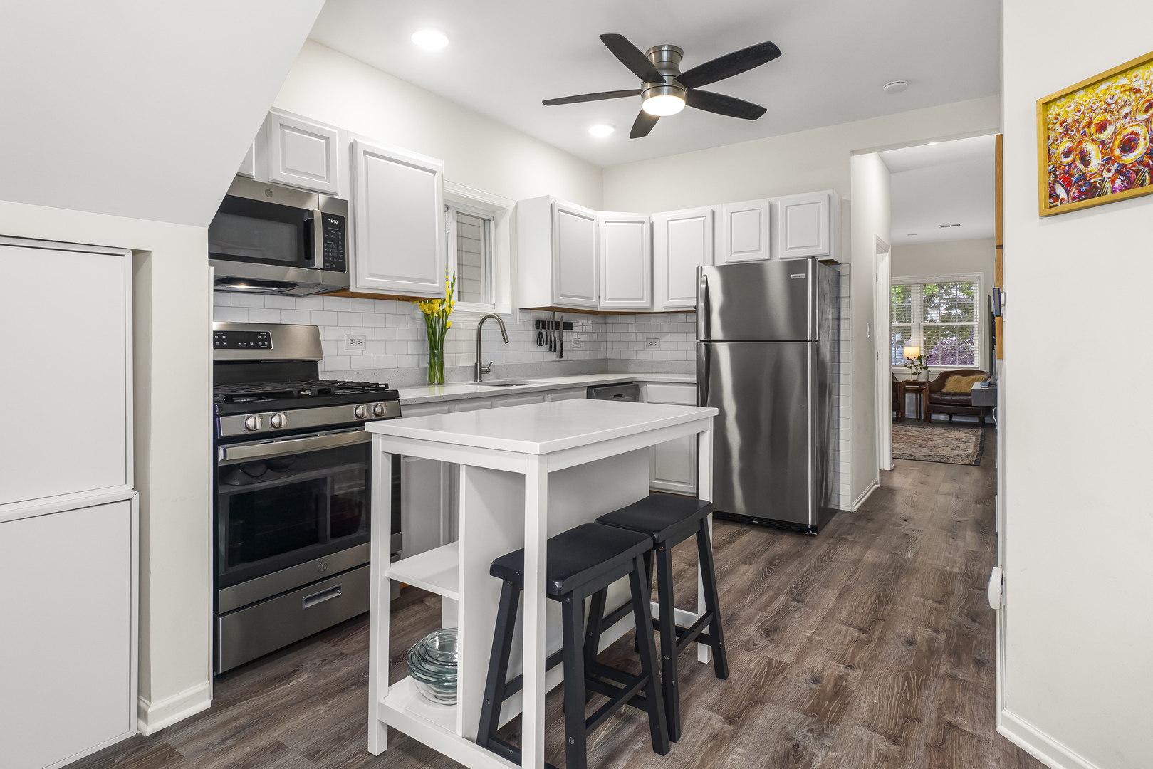 1925 N Whipple Street