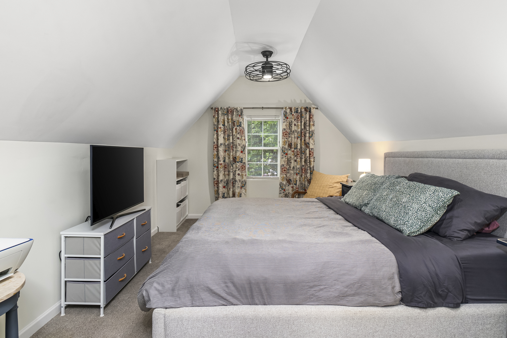 1925 N Whipple Street