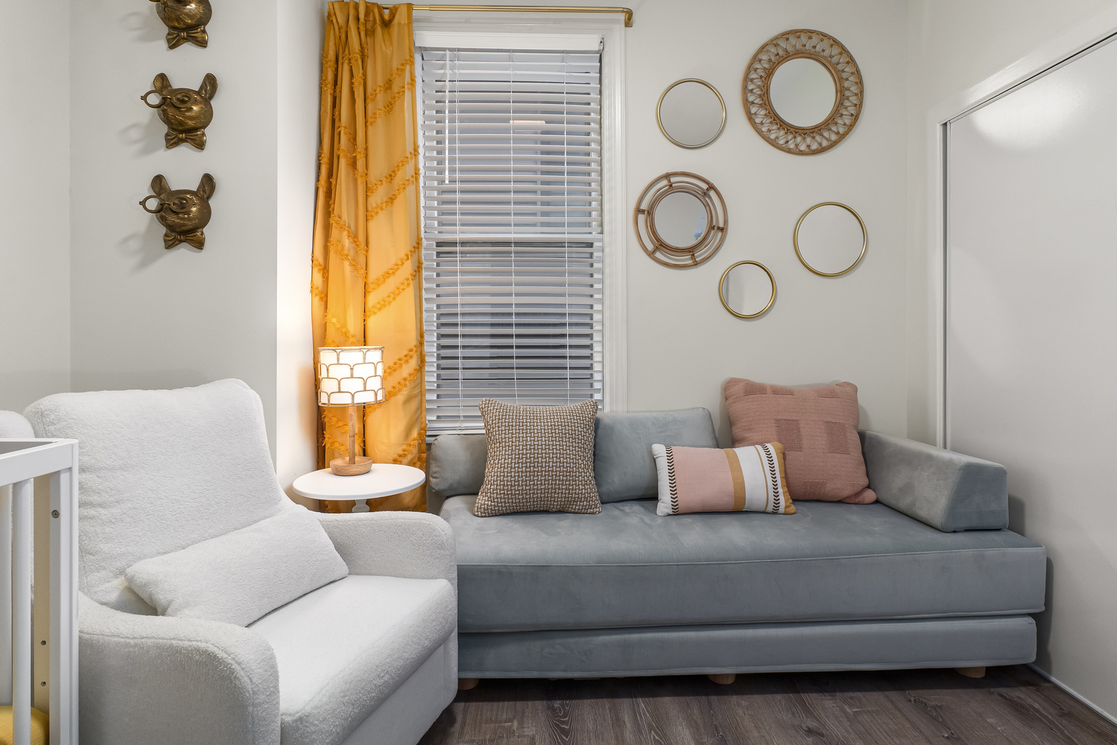 1925 N Whipple Street