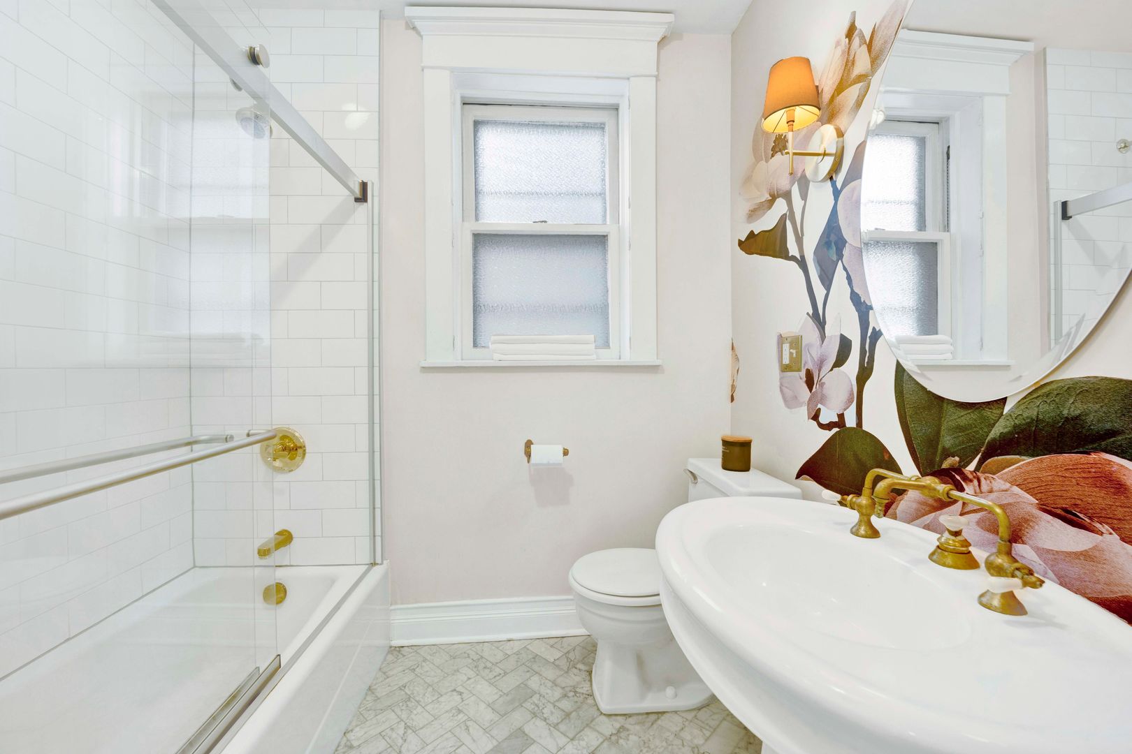 754 W BUENA Avenue Unit: 2W