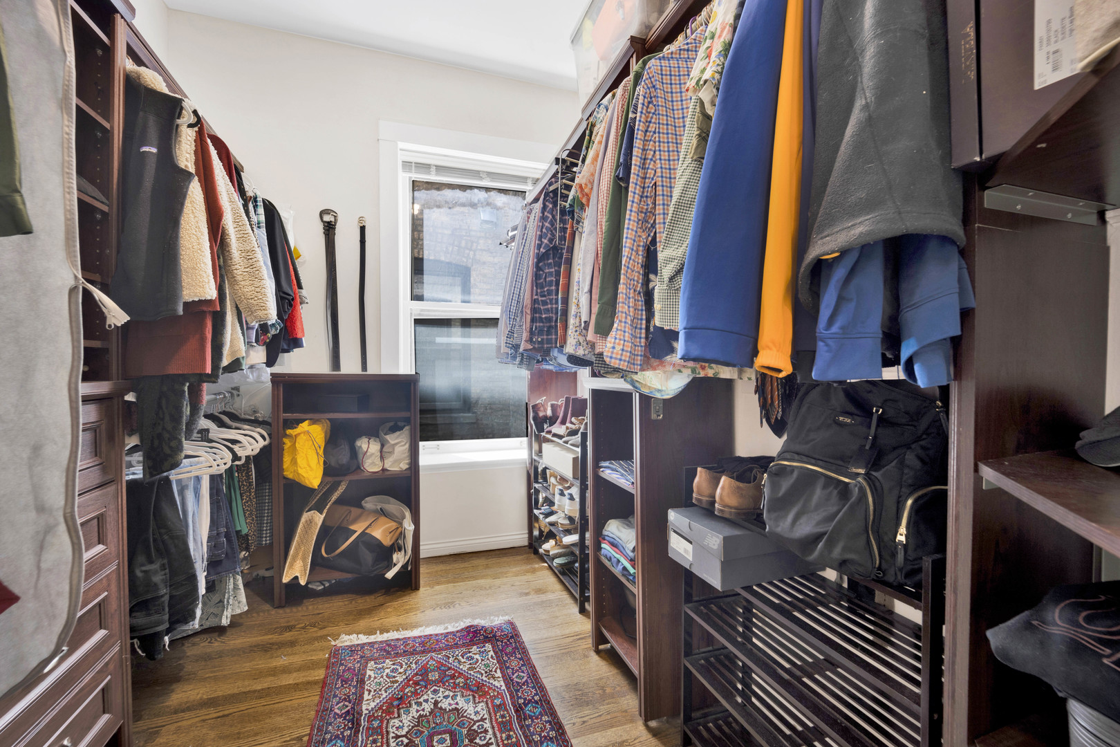 754 W BUENA Avenue Unit: 2W