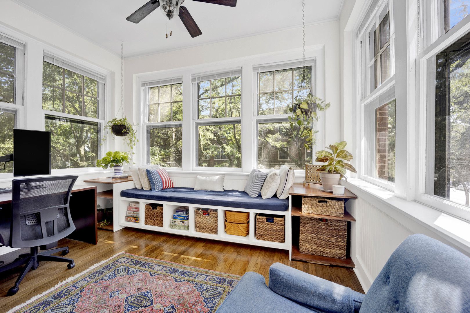 754 W BUENA Avenue Unit: 2W