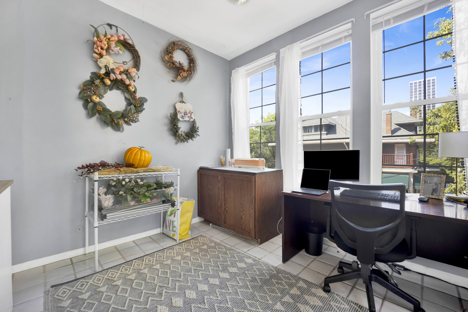 754 W BUENA Avenue Unit: 2W