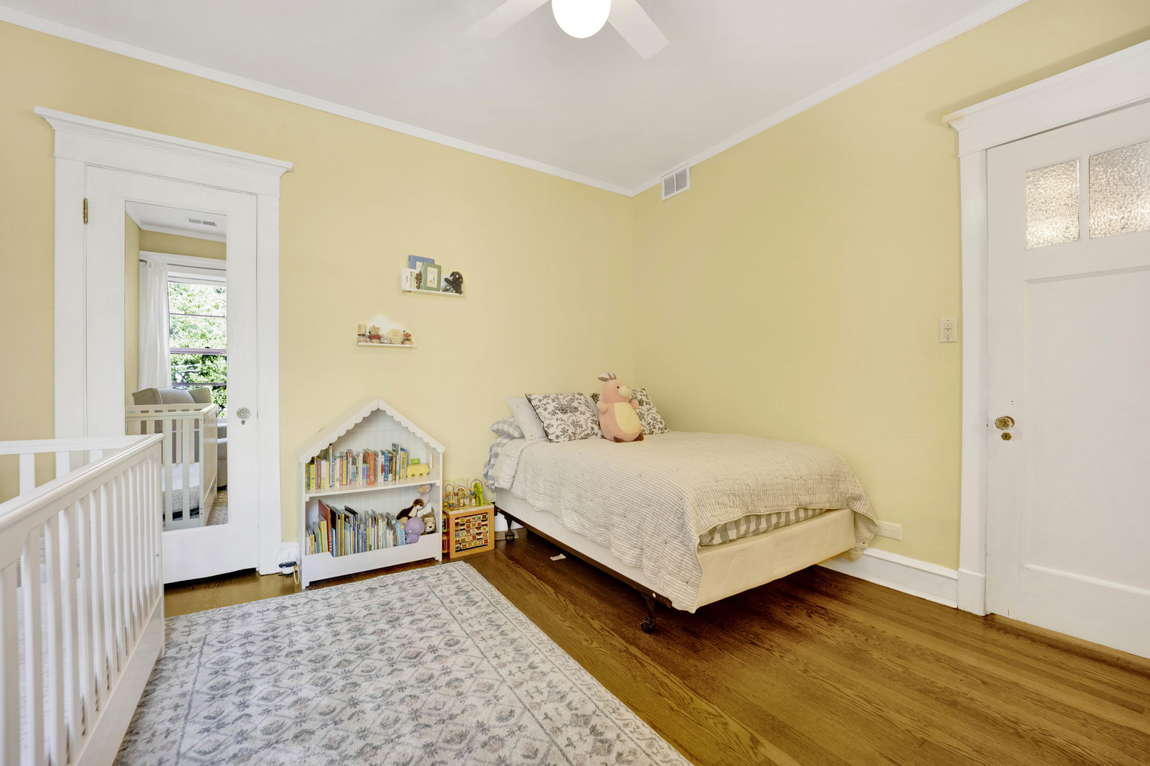 754 W BUENA Avenue Unit: 2W