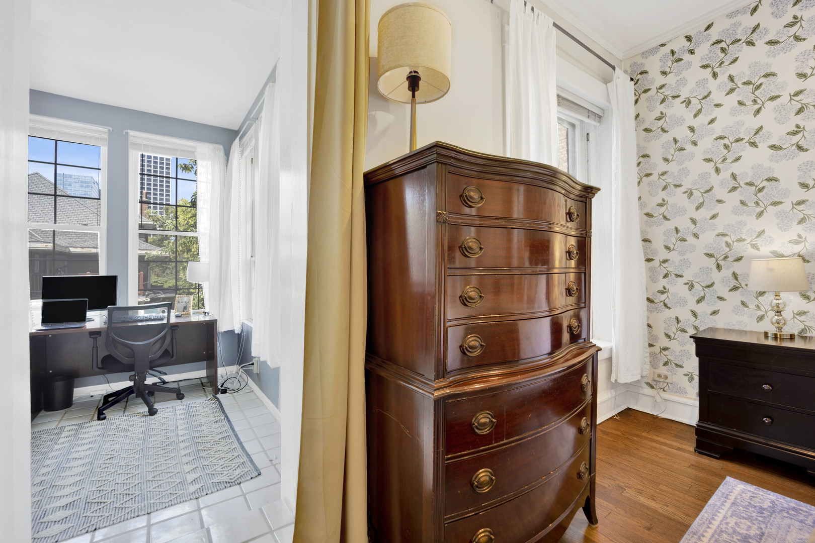 754 W BUENA Avenue Unit: 2W