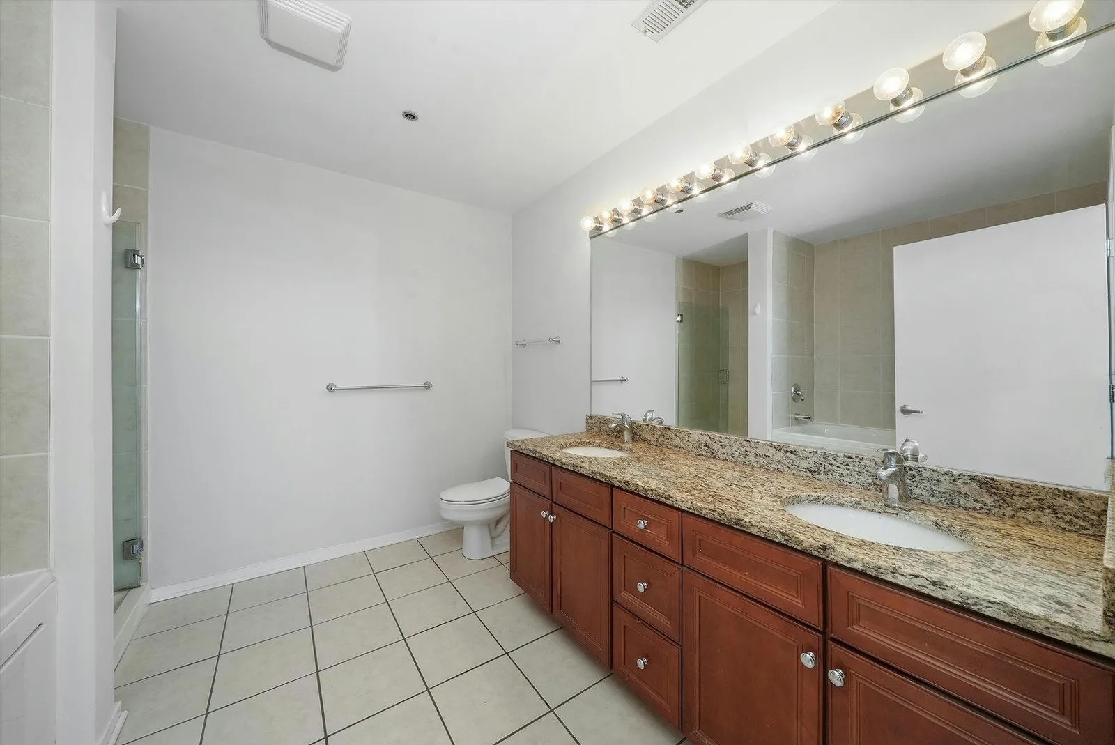 1524 S Sangamon Street Unit: 808