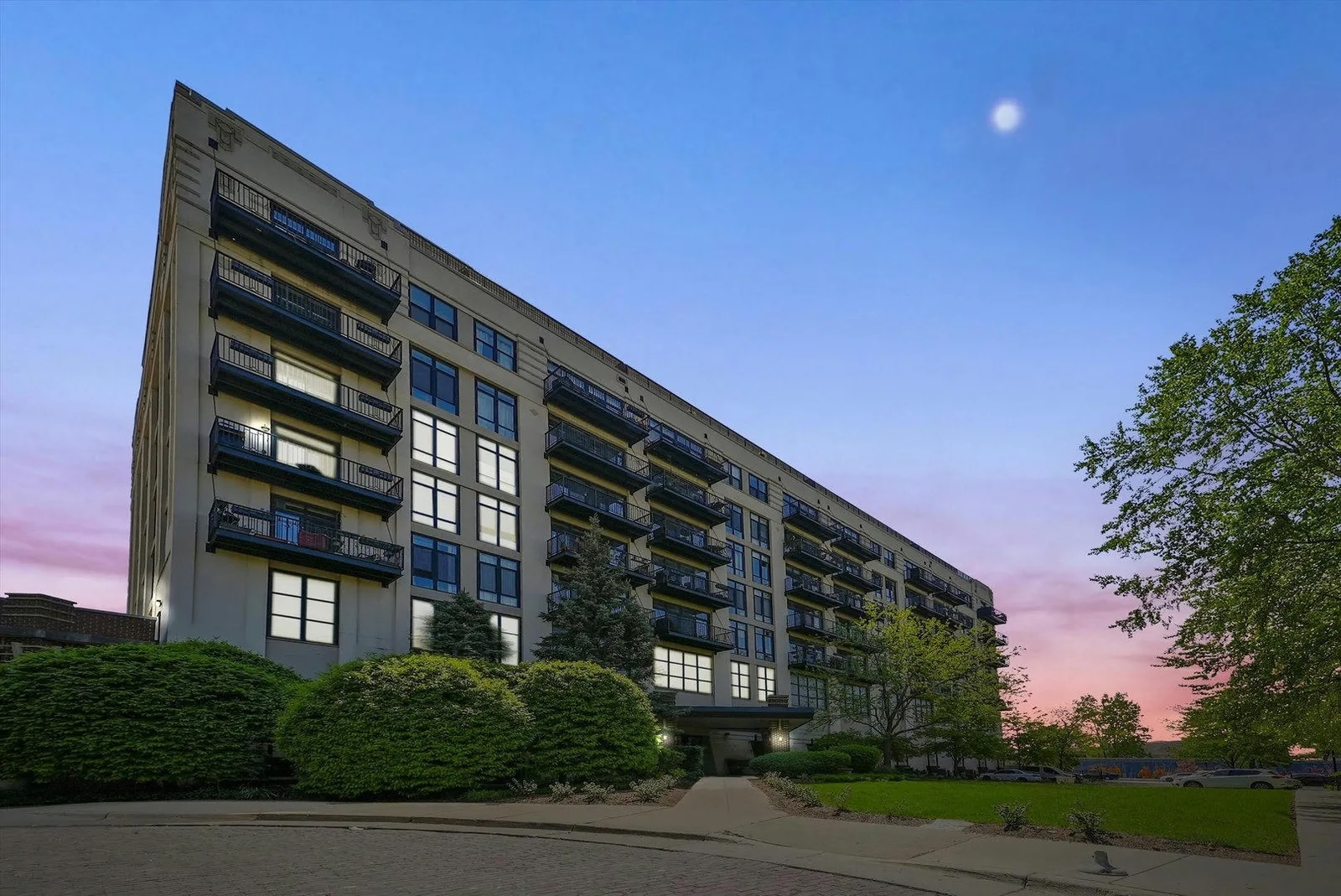 1524 S Sangamon Street Unit: 808