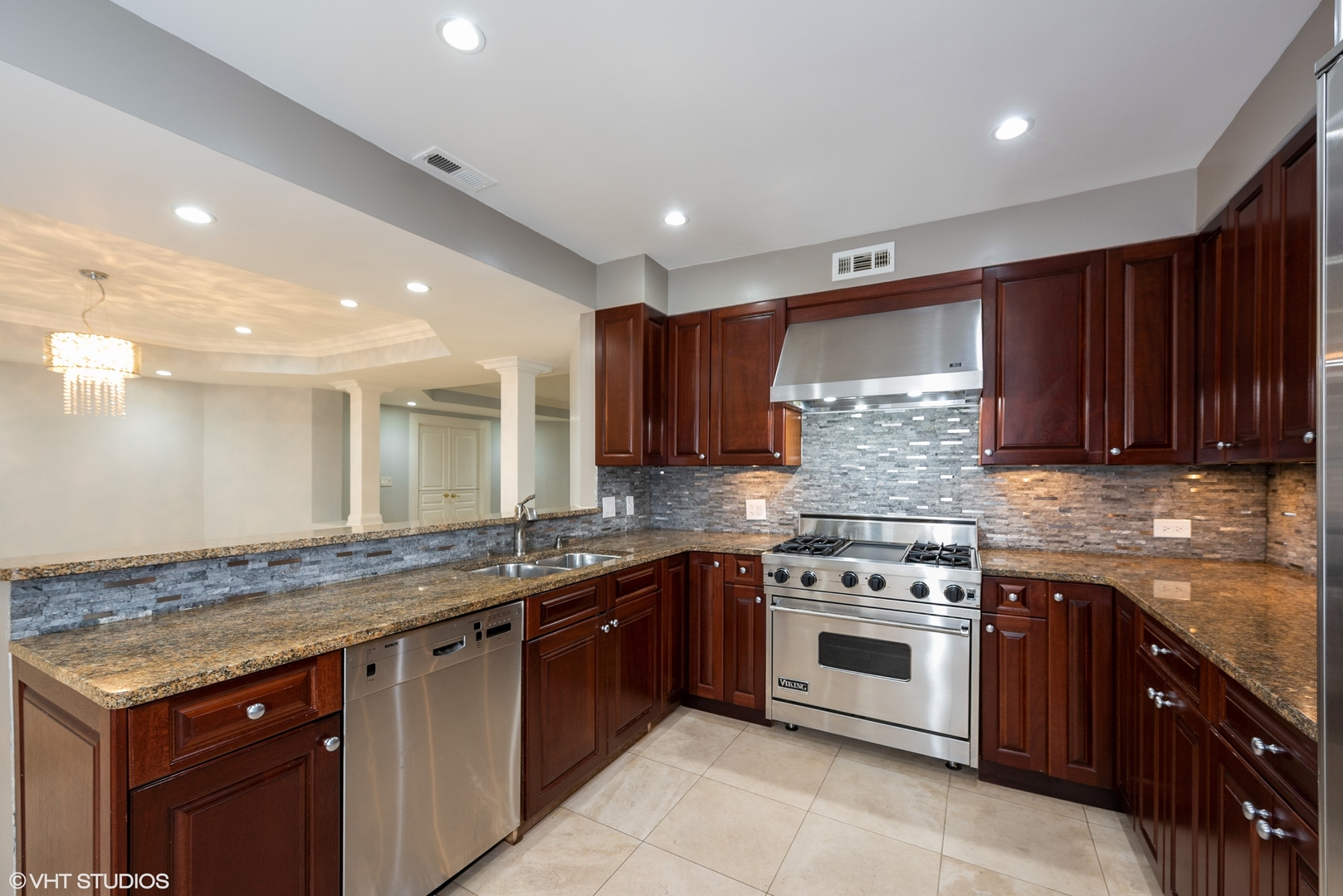 1201 N Astor Street Unit: G
