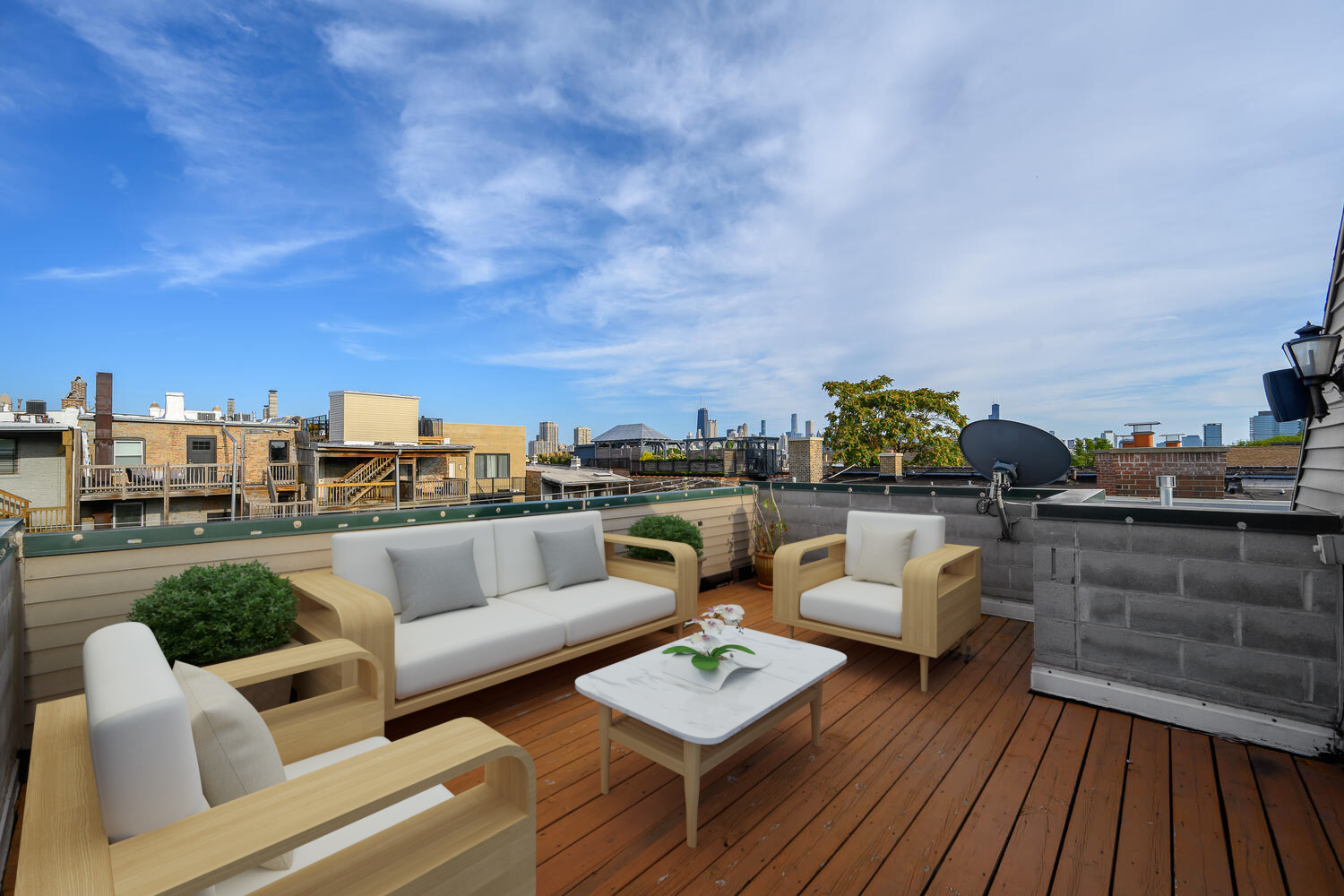 2139 N Dayton Street Unit: 3