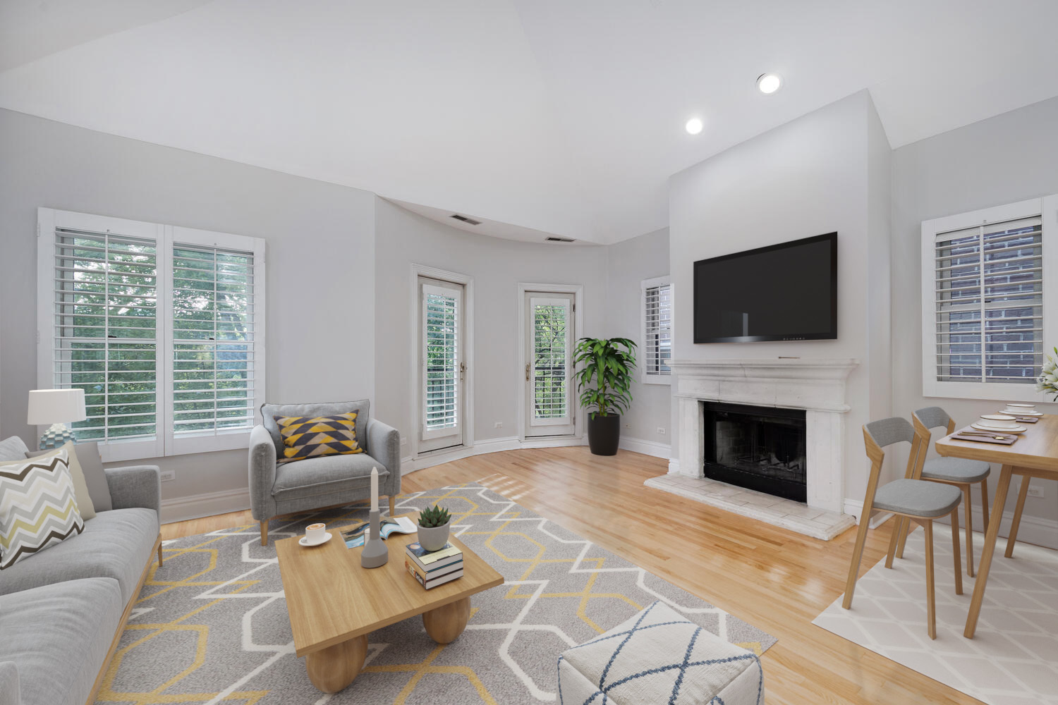 2139 N Dayton Street Unit: 3