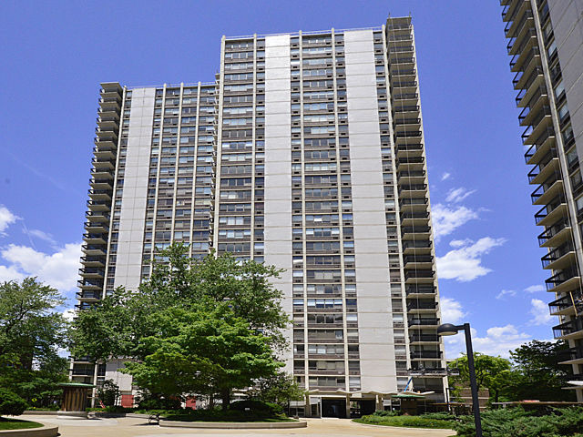 1460 N Sandburg Terrace Unit: 1503A