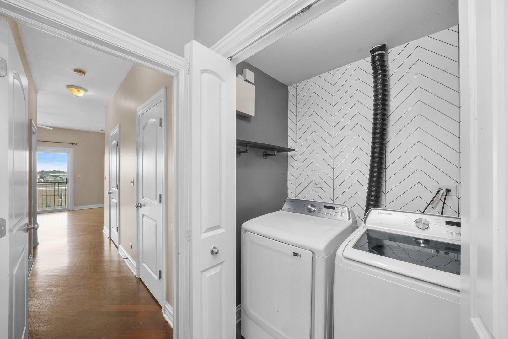 2503 W Harrison Street Unit: 4