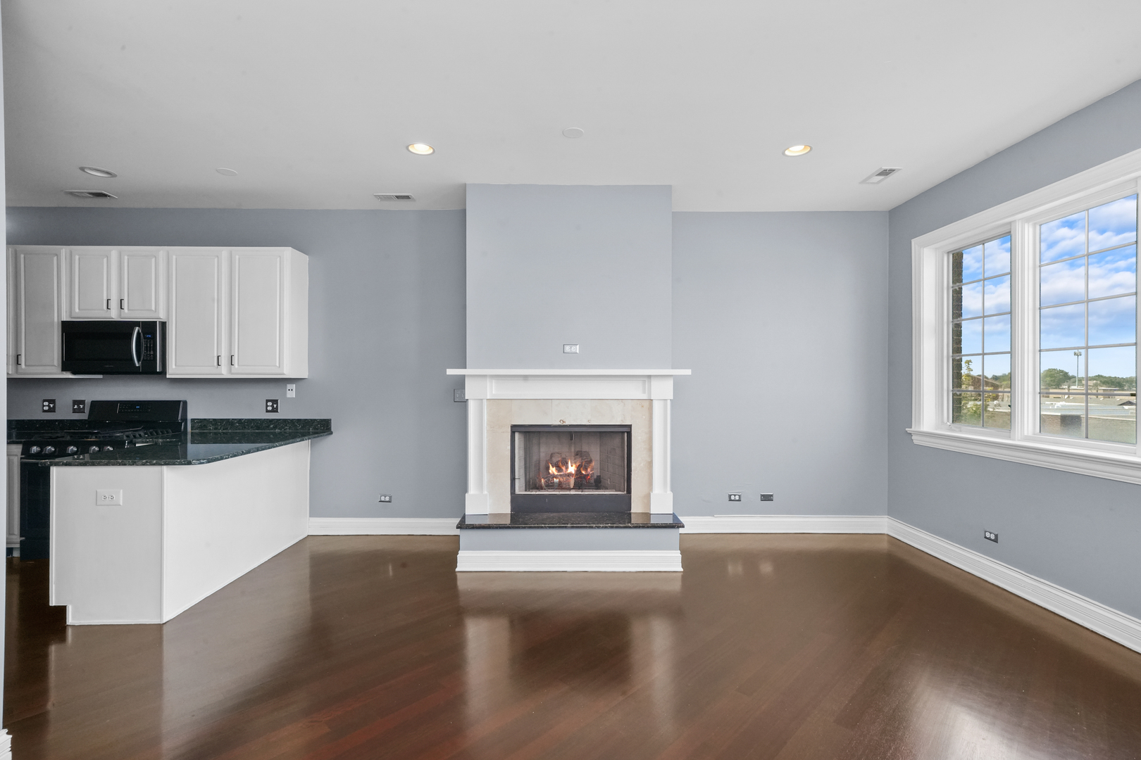 2503 W Harrison Street Unit: 4