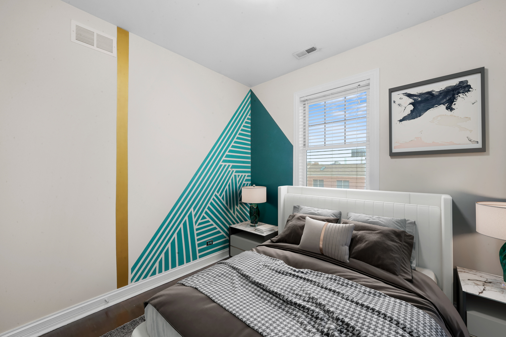 2503 W Harrison Street Unit: 4