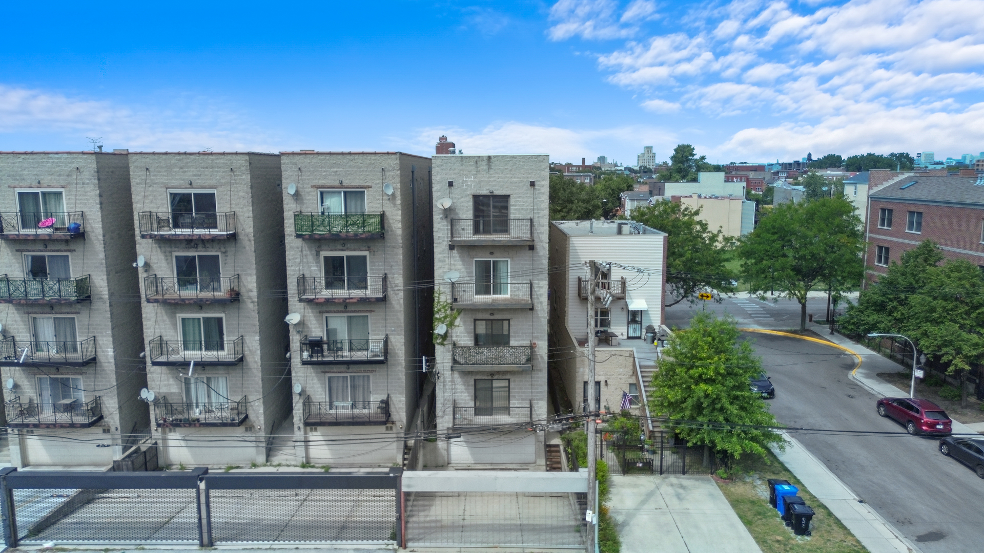 2503 W Harrison Street Unit: 4