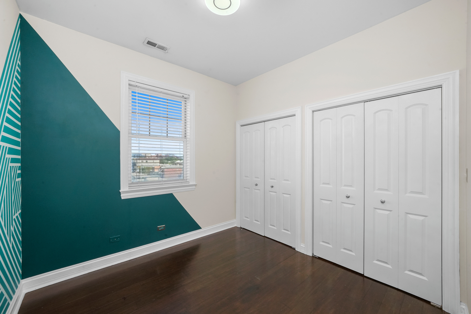 2503 W Harrison Street Unit: 4