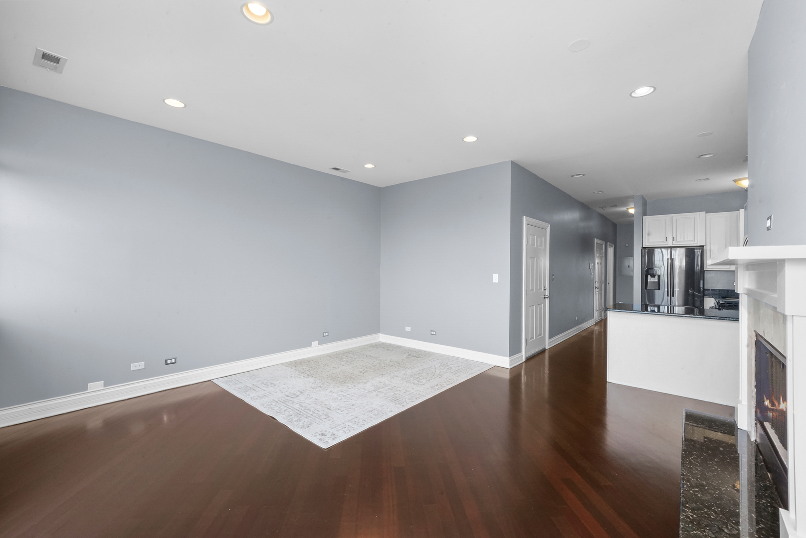 2503 W Harrison Street Unit: 4