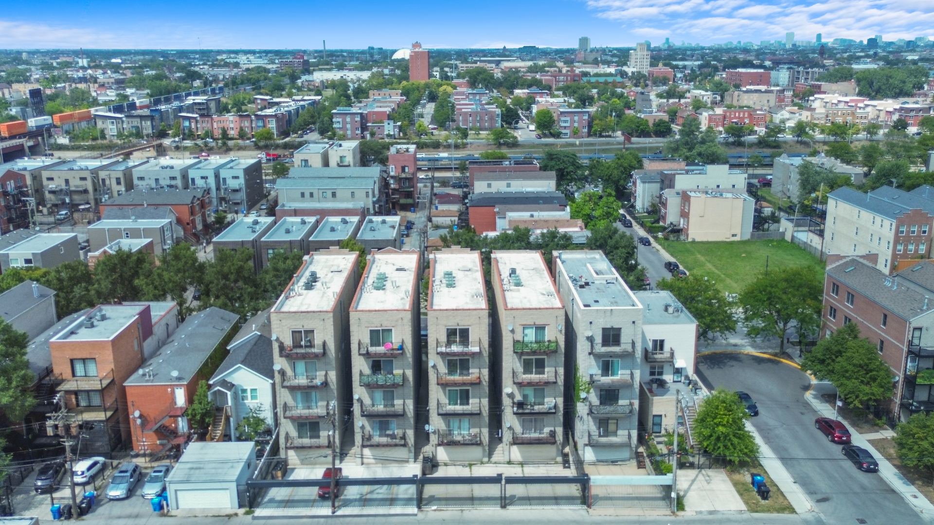 2503 W Harrison Street Unit: 4
