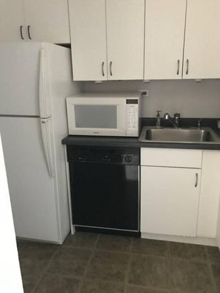 2650 N LAKEVIEW Avenue Unit: 4003