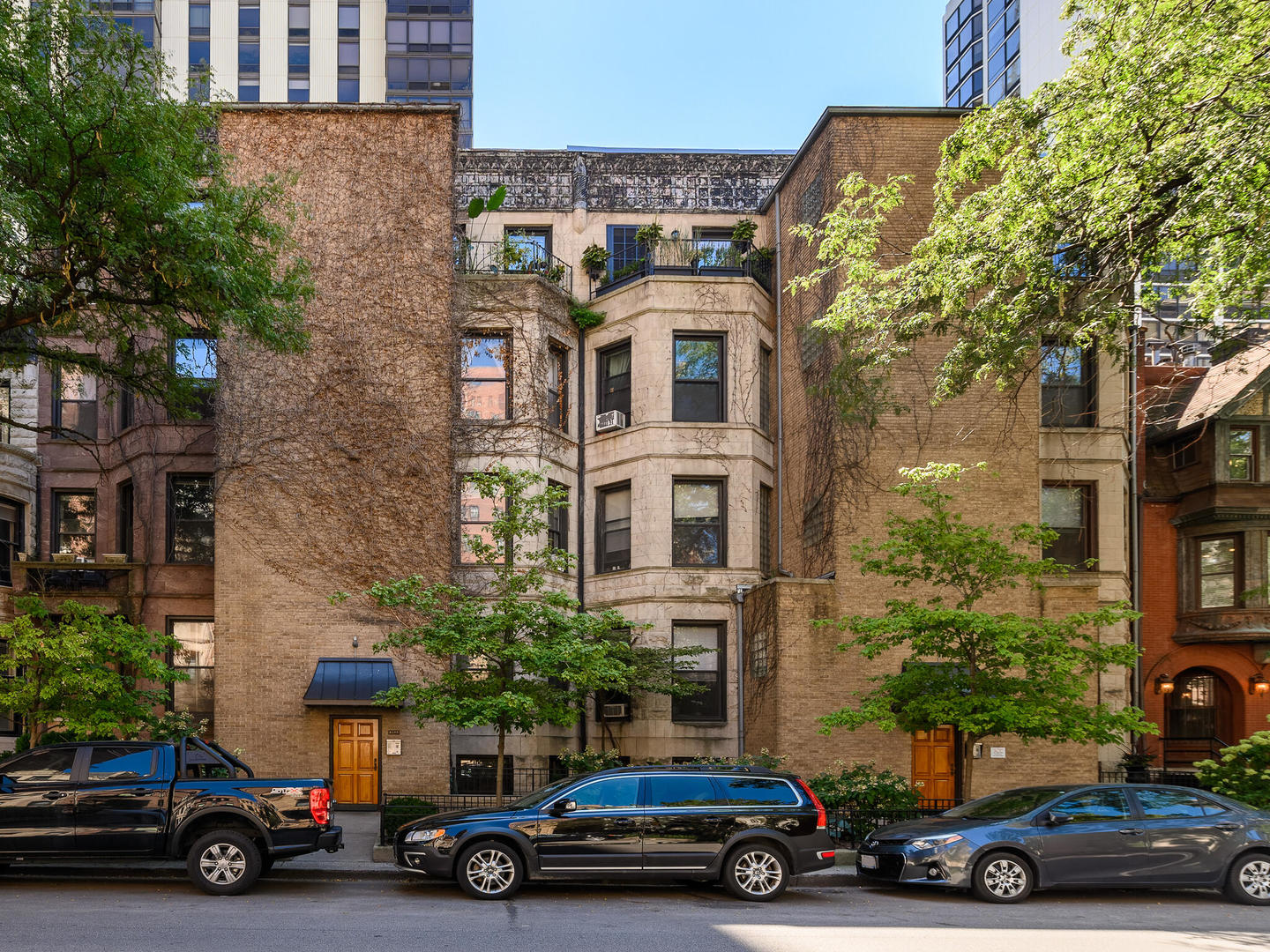 63 E Cedar Street Unit: 1AB
