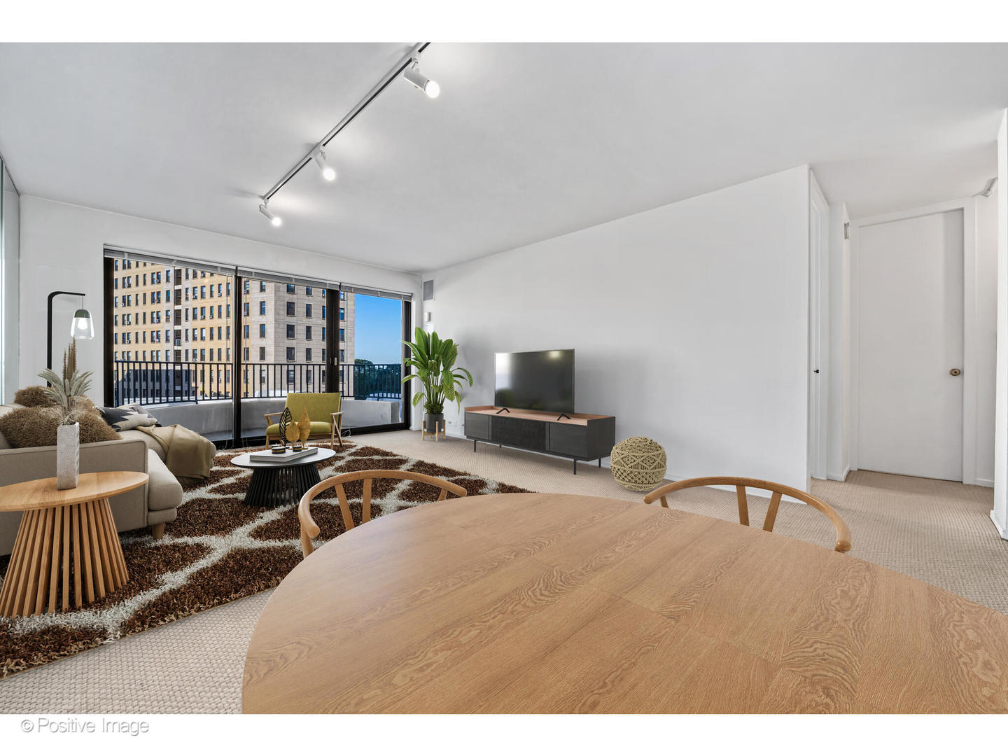 2020 N Lincoln Park West Unit: 5E